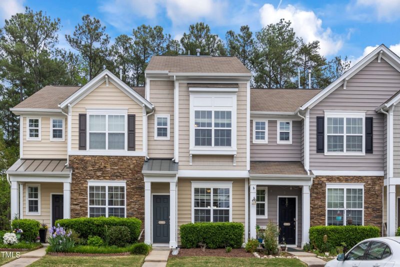8-Unit Modern Craftsman Townhome Plan with Covered Porches & Bonus Rooms
