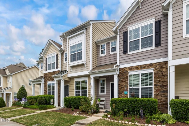8-Unit Modern Craftsman Townhome Plan with Covered Porches & Bonus Rooms