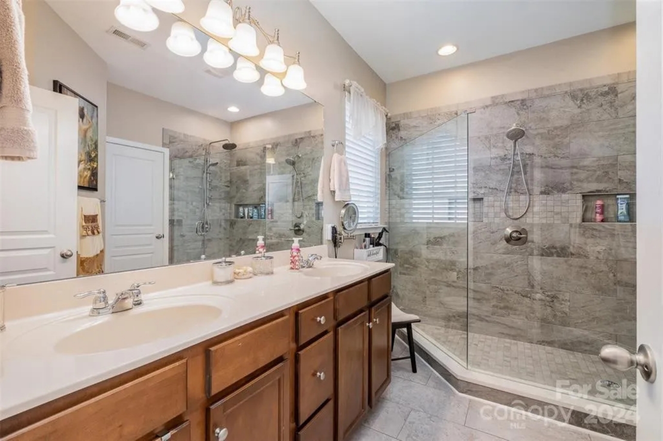 Elegant 3-Story Townhome Blueprint with Spacious Layout