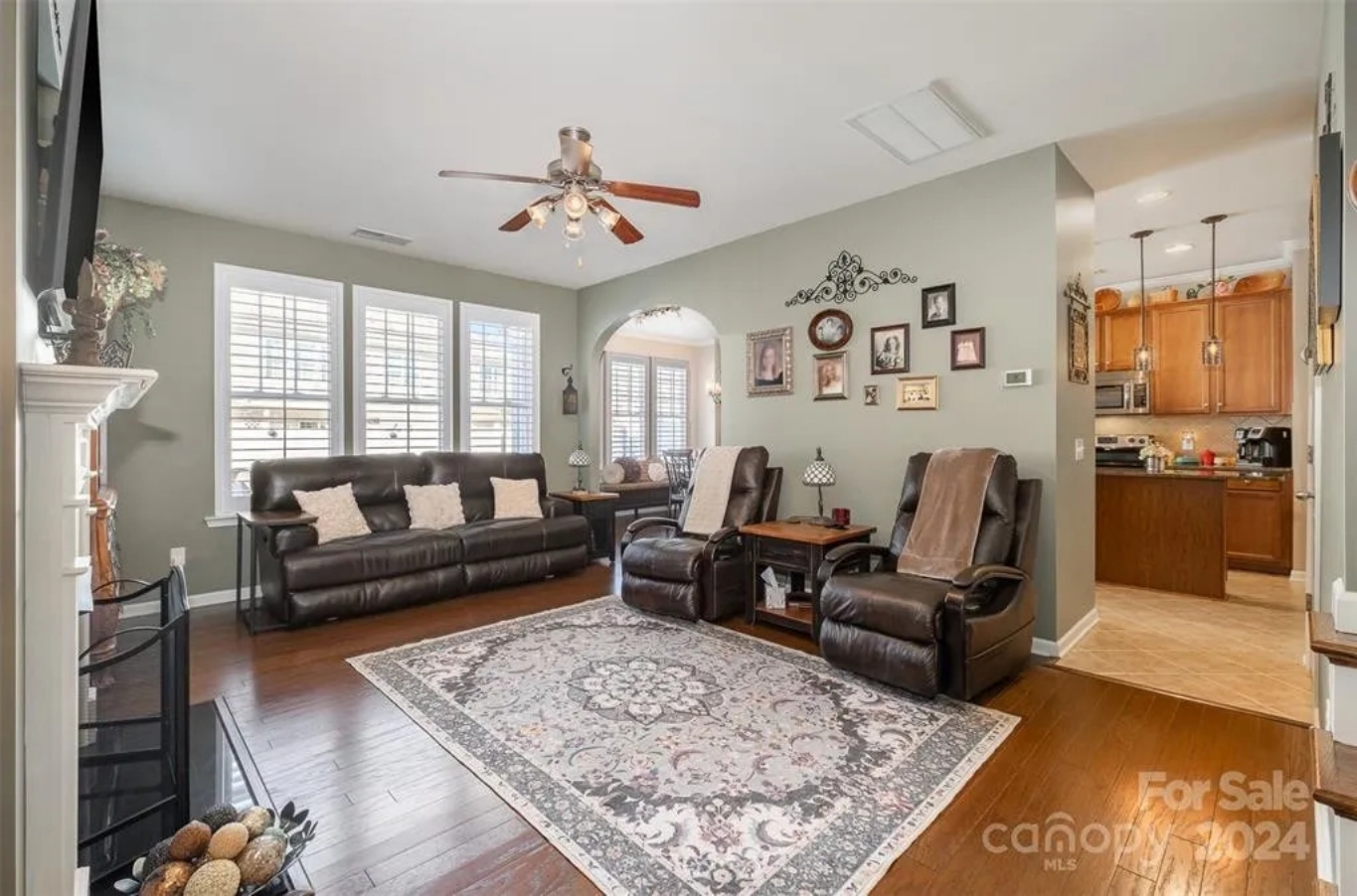 Elegant 3-Story Townhome Blueprint with Spacious Layout
