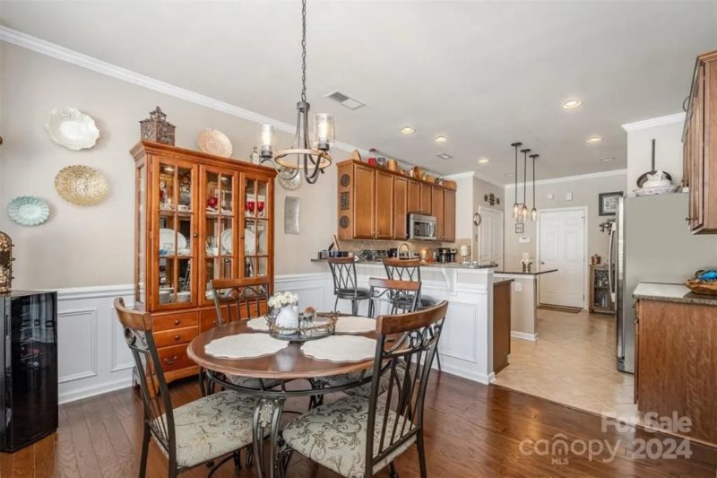 Elegant 3-Story Townhome Blueprint with Spacious Layout
