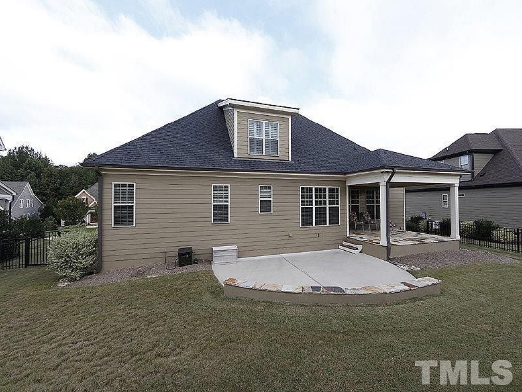 1.5-Story House Plan with Open Layout and CAD Blueprints