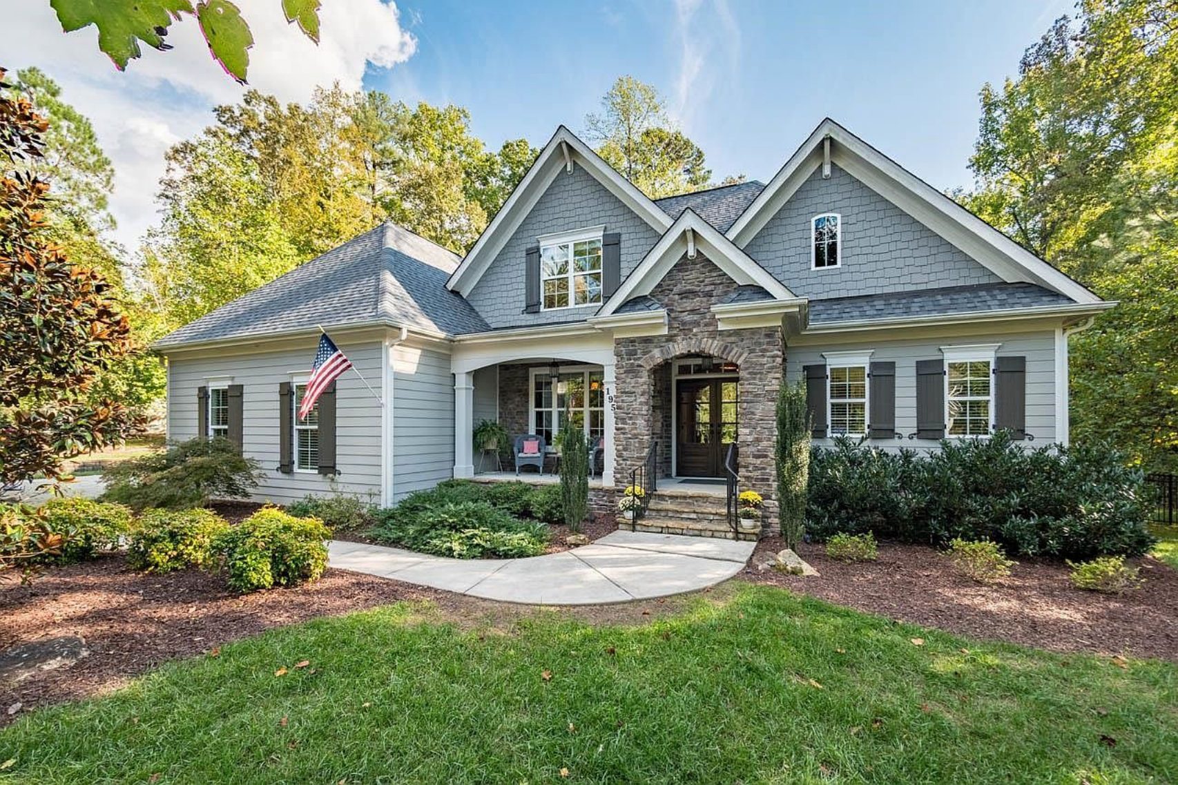 Spacious Craftsman house Plan with 4 Beds