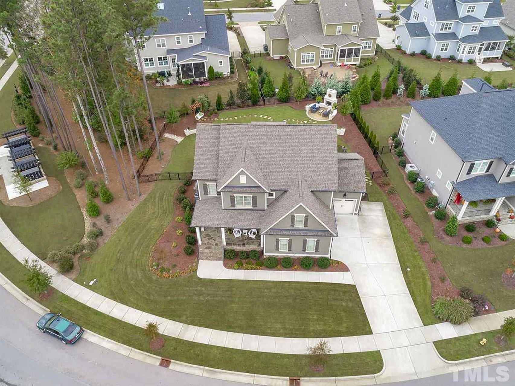 4-Bedroom house Plan with 3 Floors,Blueprint & CAD Designs