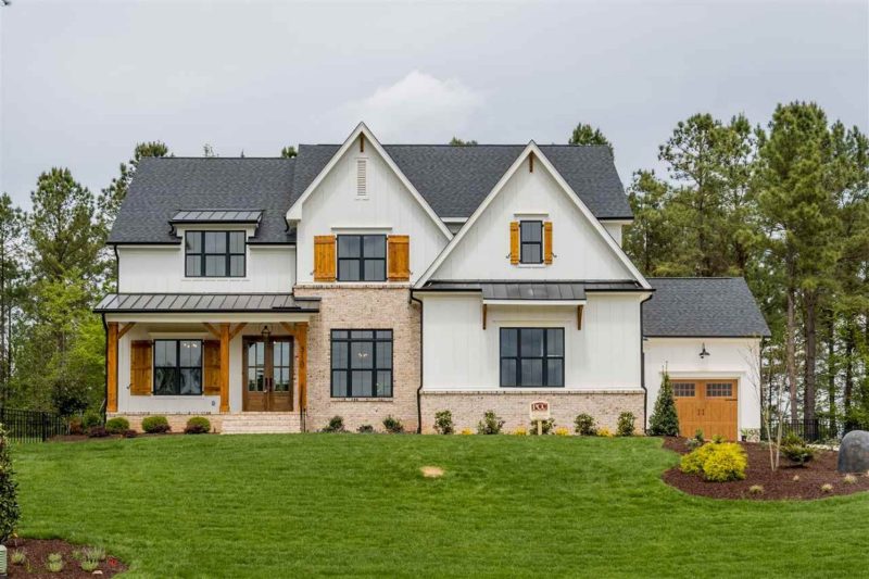 Beautiful 2.5 Story house Plan with Spacious Floor Plan Designs