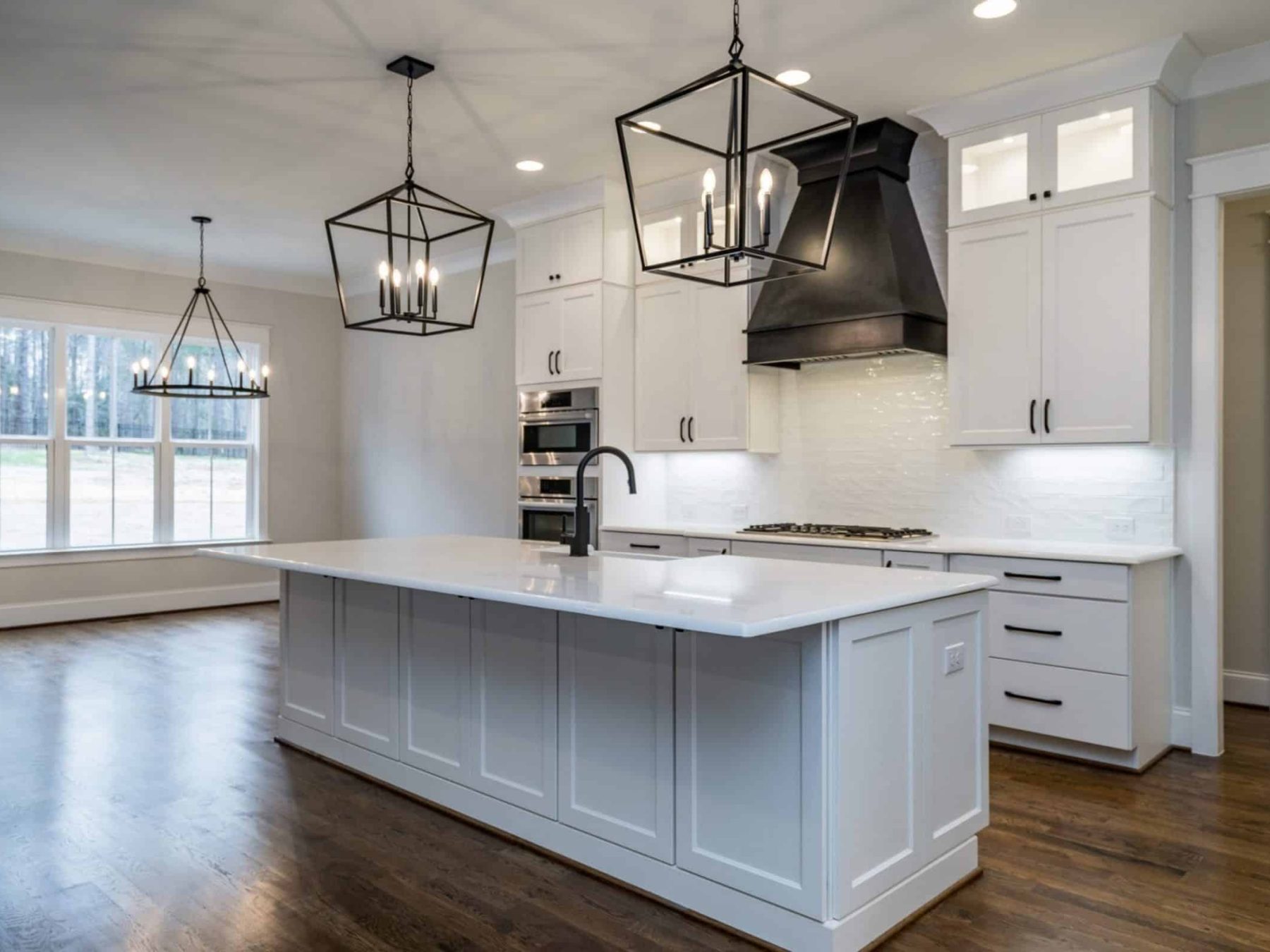 Beautiful Craftsman house Plan with Detailed Floor Blueprint