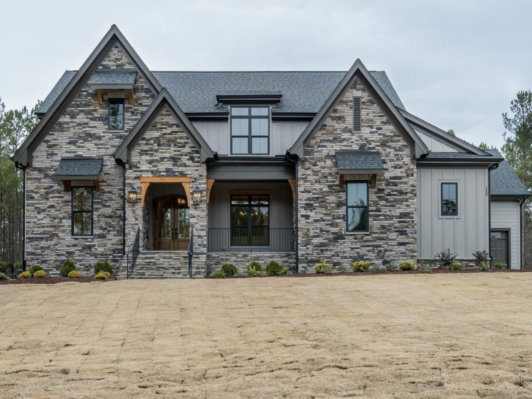 Beautiful Craftsman house Plan with Detailed Floor Blueprint