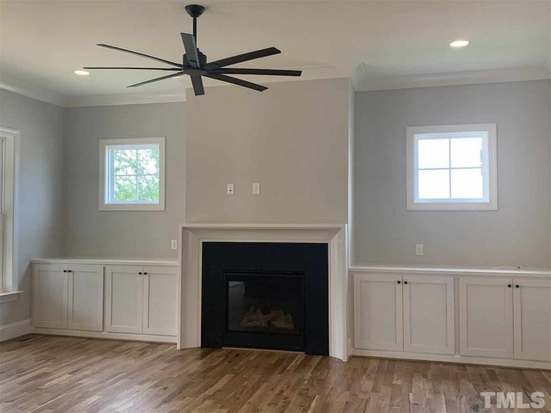 Beautiful Southern house Floor Plan with 2 Stories and CAD Designs