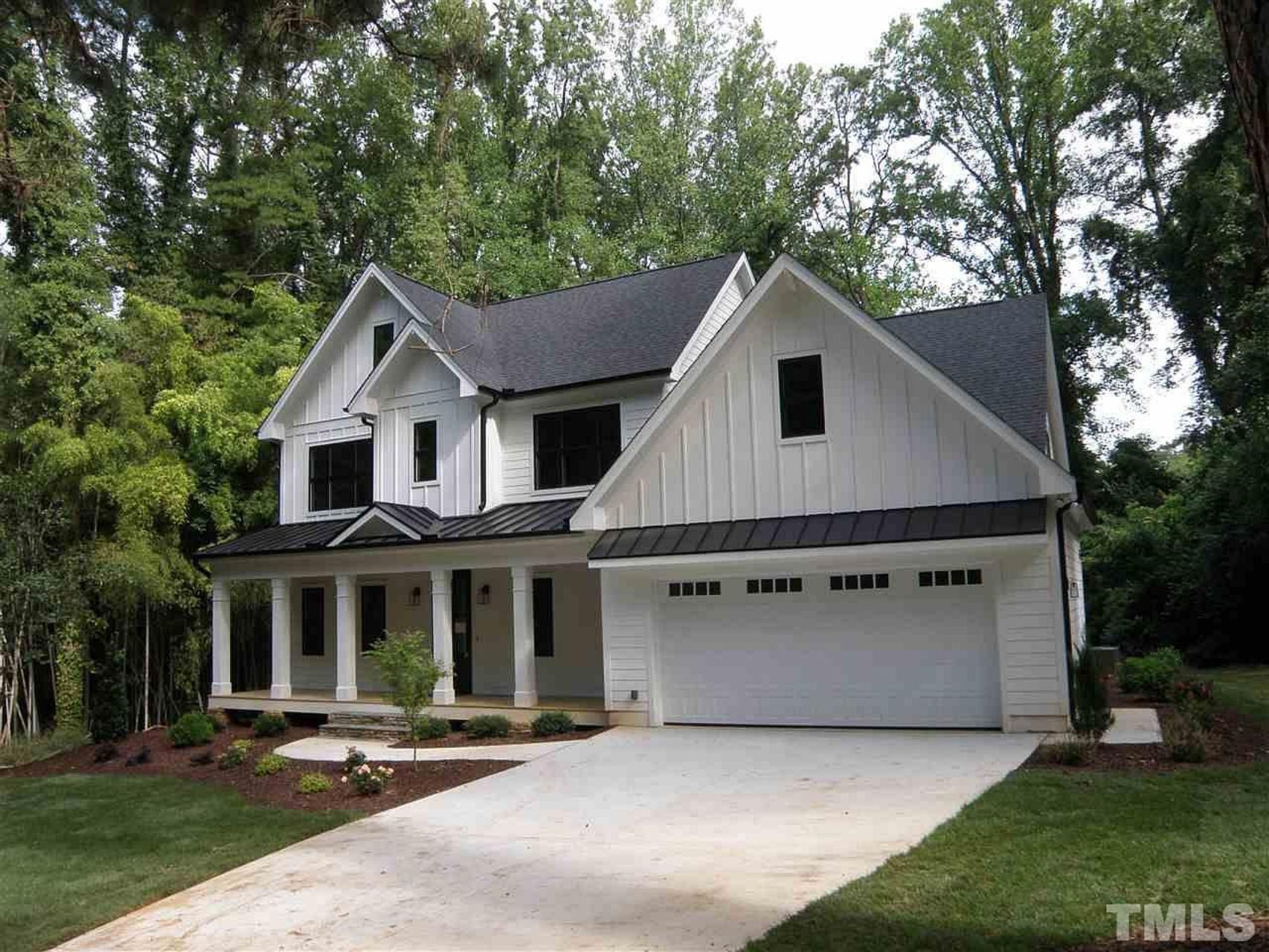 Beautiful Traditional Home Floor Plan with CAD Designs