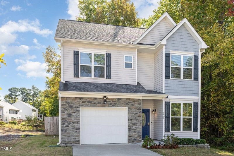 Beautiful Traditional house Plan with CAD Architecture Designs