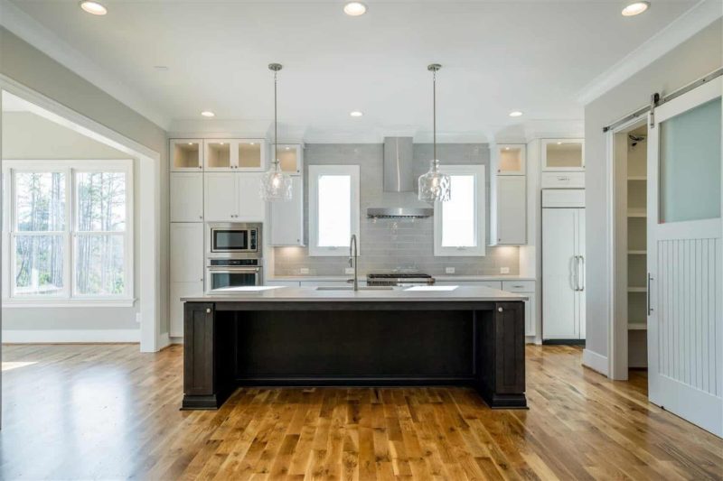 Charming 2-Story house Plan with Spacious Floor Plan and Modern Designs