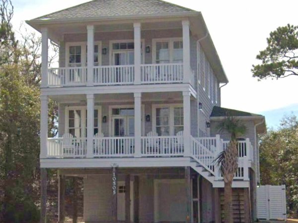 Charming Coastal house Plan with 4 Beds