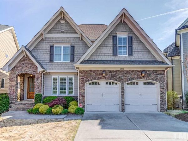 Charming Craftsman house Plan with Blueprint Designs & Features