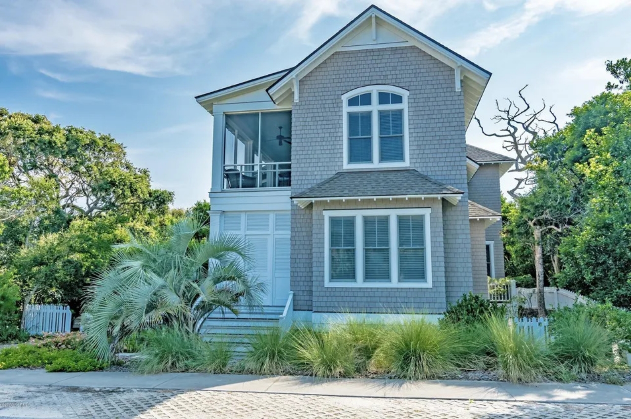 Charming Home Floor Plan: Coastal Blueprint with 2 Floors