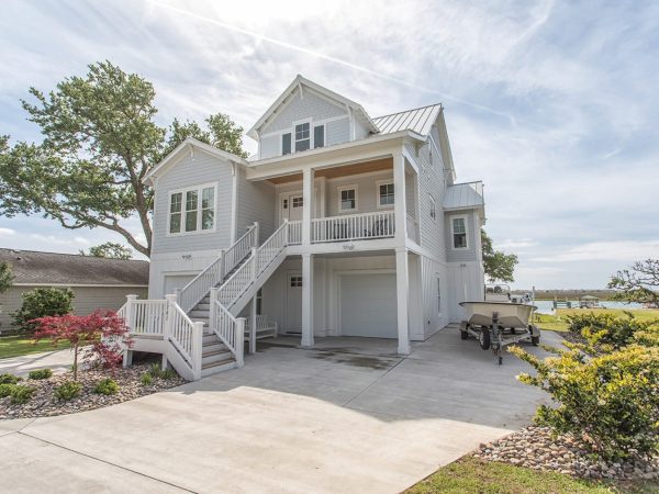 Coastal house Design with 3 Floors – Floor Plan and CAD