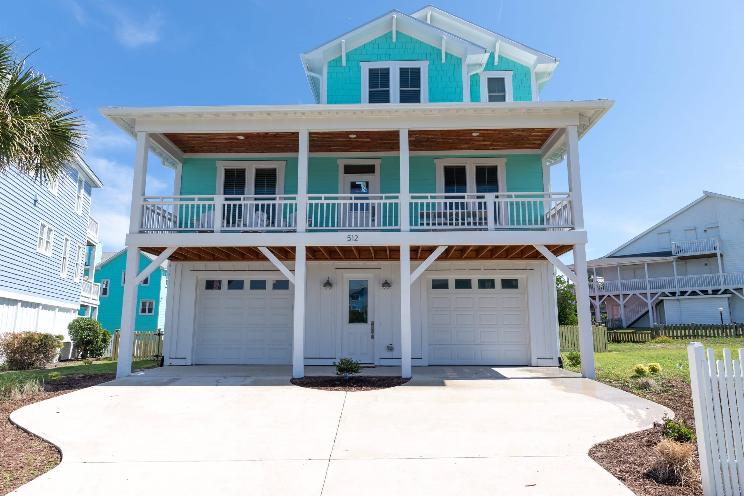 Coastal house Plan with 4 Beds,Open Floor Plan & CAD Designs