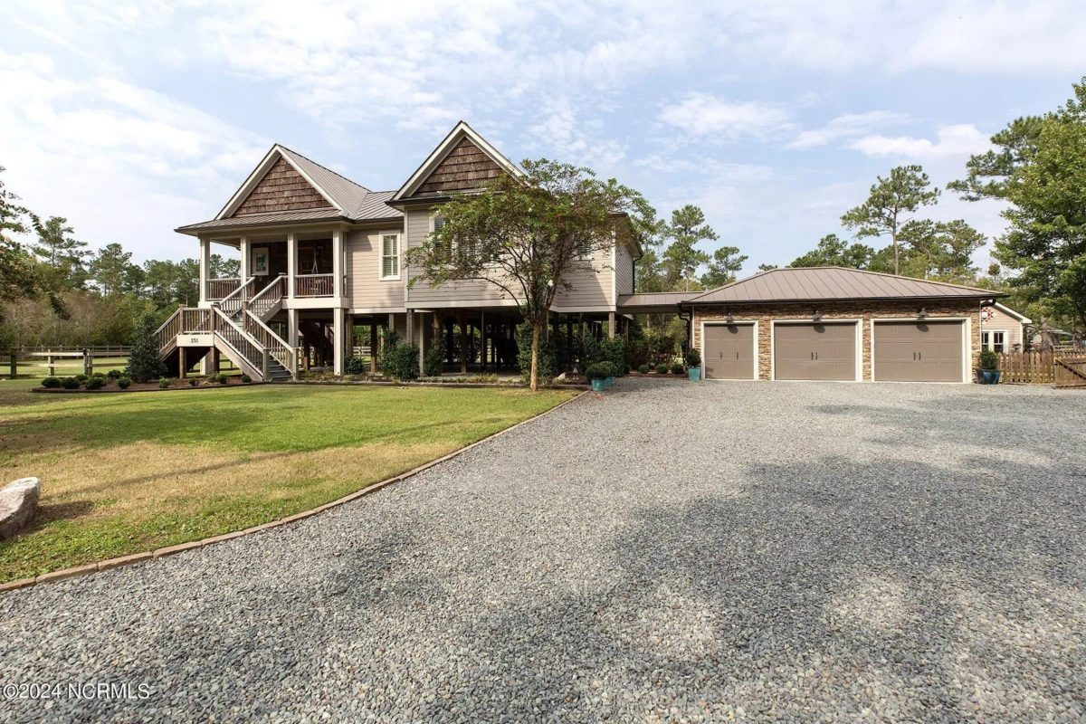 House Plans with Detached Garage