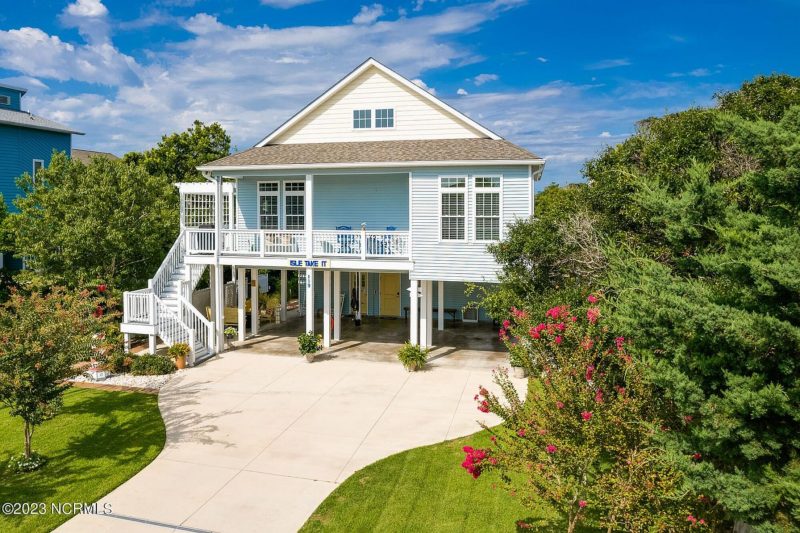 Coastal house Plan with Complete Floor Designs and Blueprints