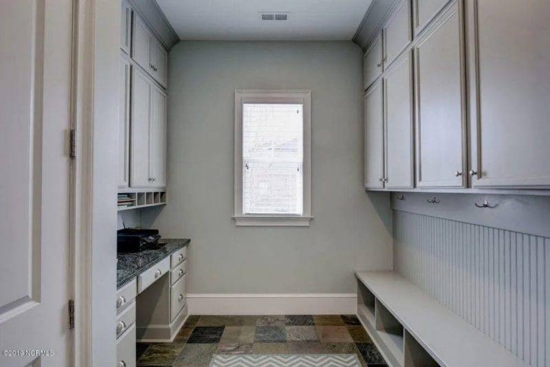 Craftsman Floor Plan with 4 Beds, Open Design & Great Features