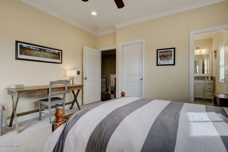 Craftsman Floor Plan with 4 Beds, Open Design & Great Features