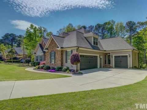 Craftsman house Plan with 2-Story Design and Spacious Blueprint