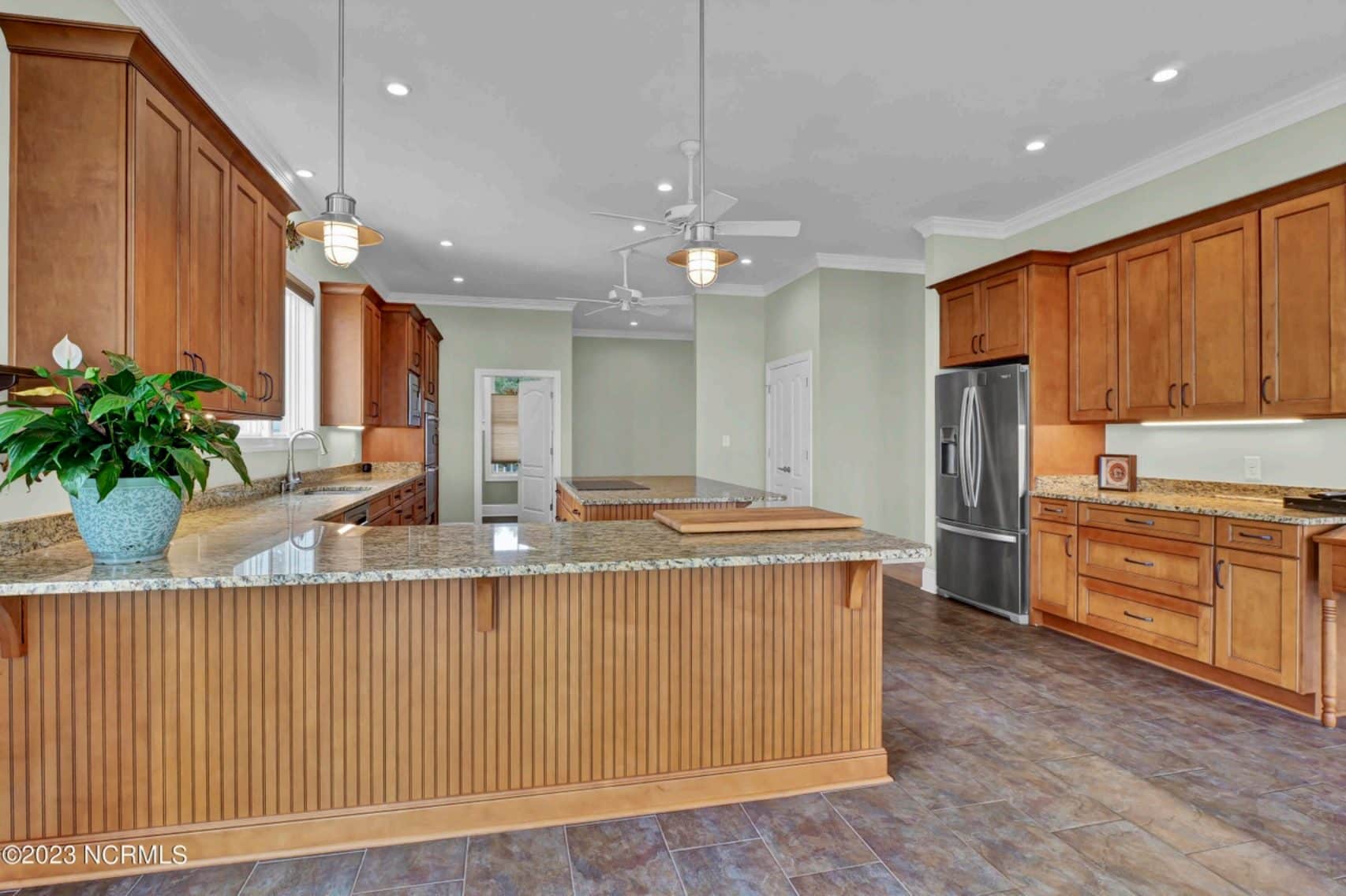 Craftsman house Plan with Modern Floor Plans and CAD Designs