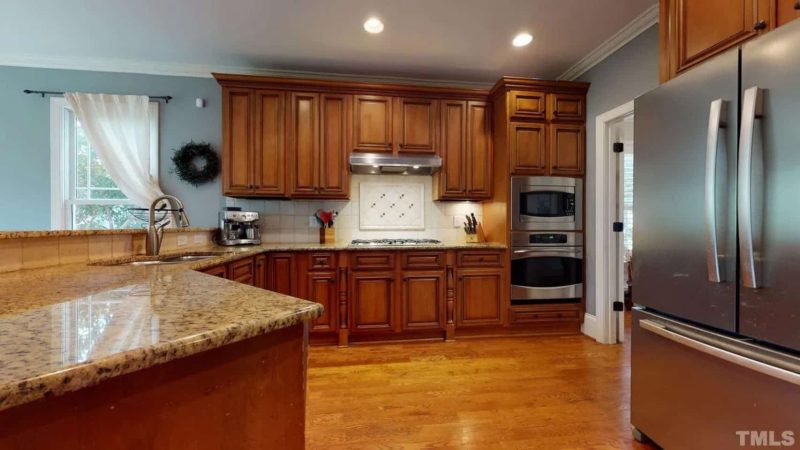 Craftsman house Plan with Spacious Floor Design and CAD Blueprints