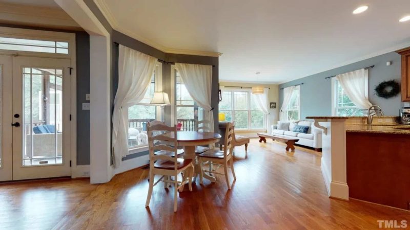 Craftsman house Plan with Spacious Floor Design and CAD Blueprints