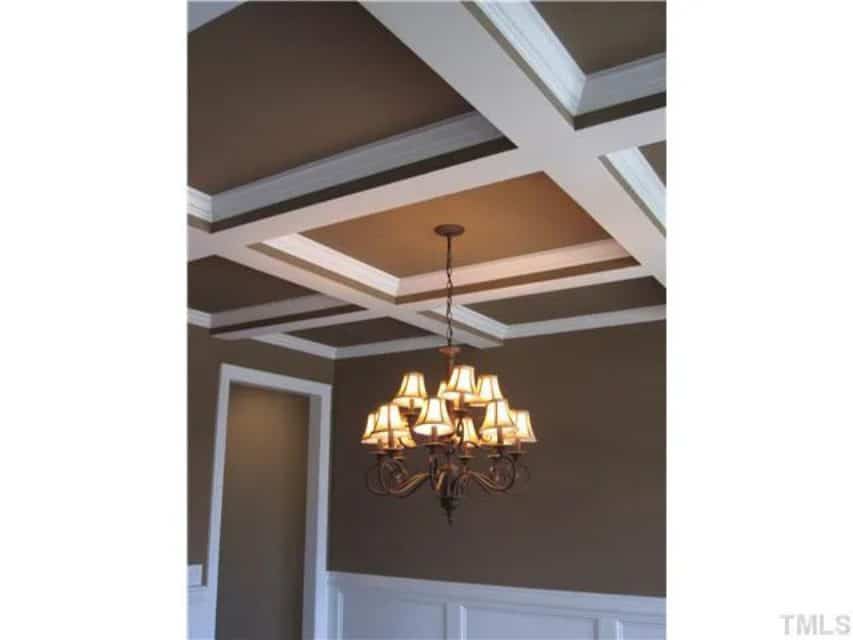 Craftsman Home Plan with Spacious Floor Plan and Unique Designs