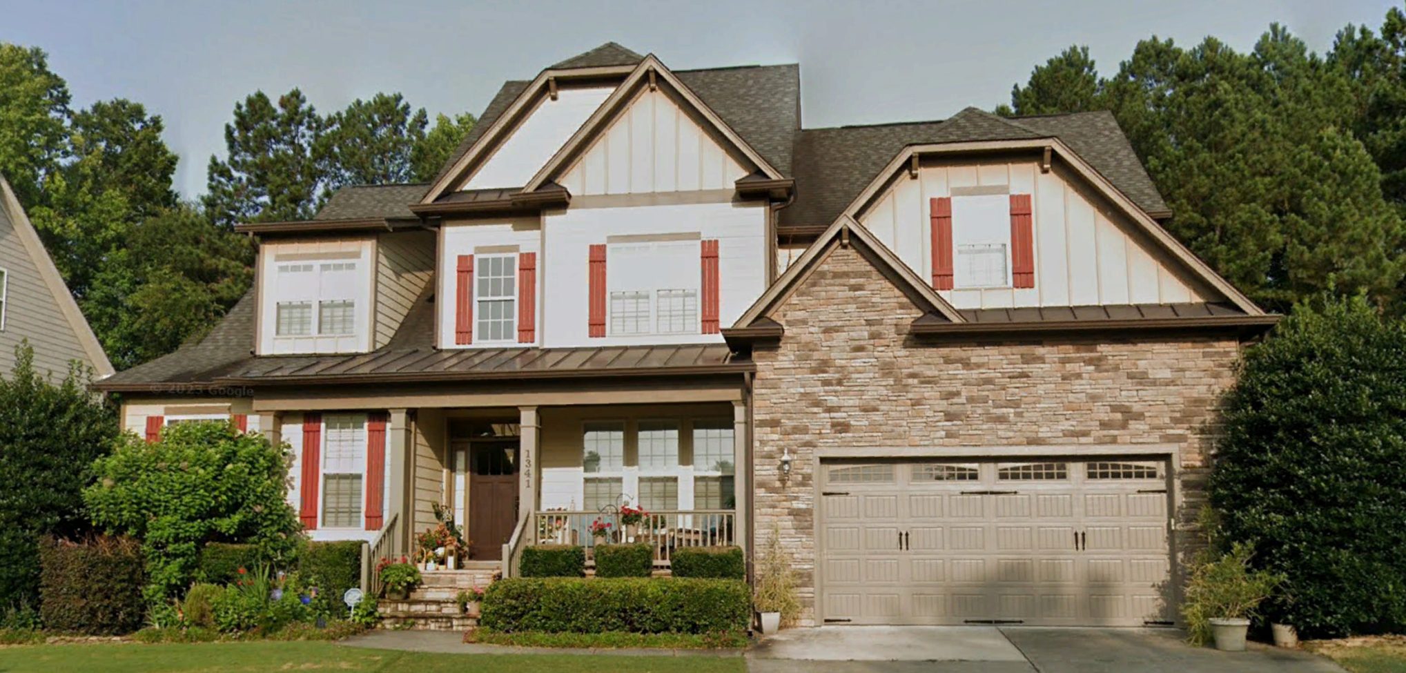 Craftsman Home Plan with Spacious Floor Plan and Unique Designs