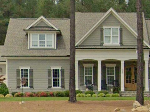Craftsman house with 2-Story Floor Plan