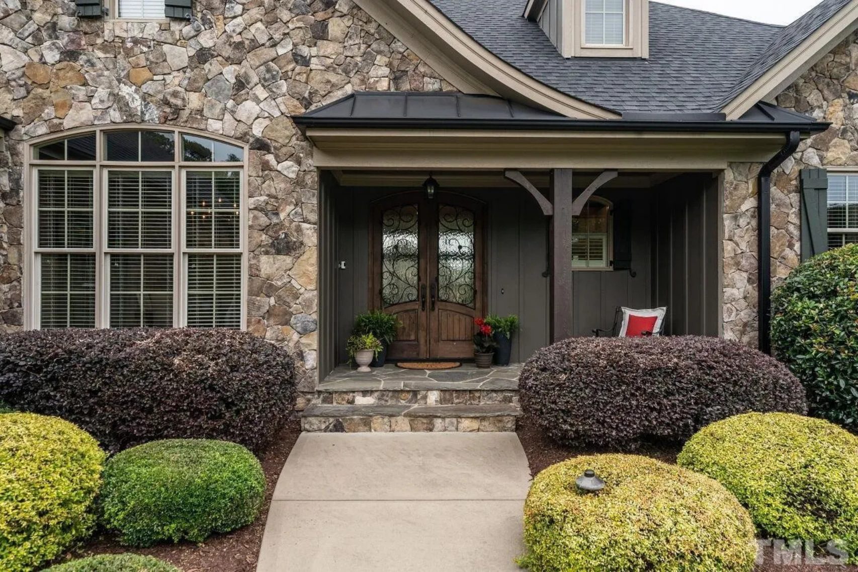 Custom house Blueprint with 4 Beds,4.5 Baths,Open Floor Plan Designs