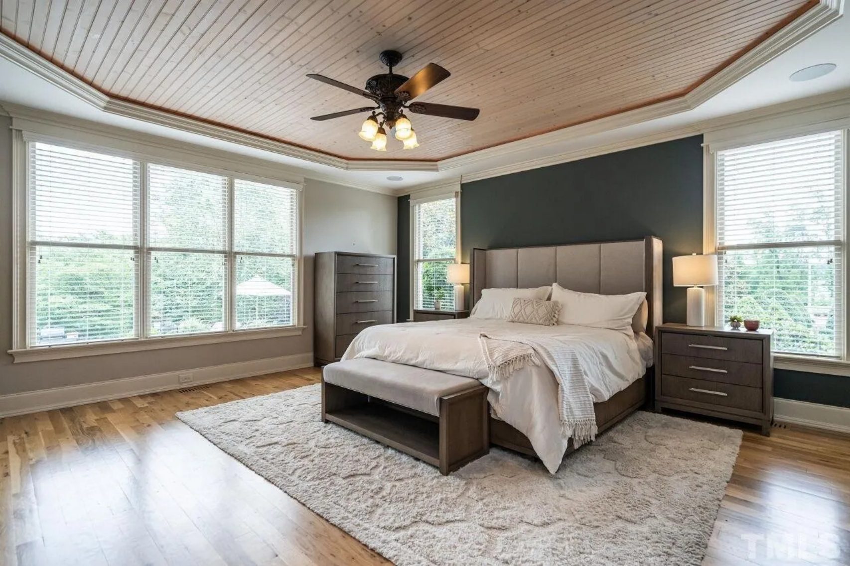 Custom house Blueprint with 4 Beds,4.5 Baths,Open Floor Plan Designs