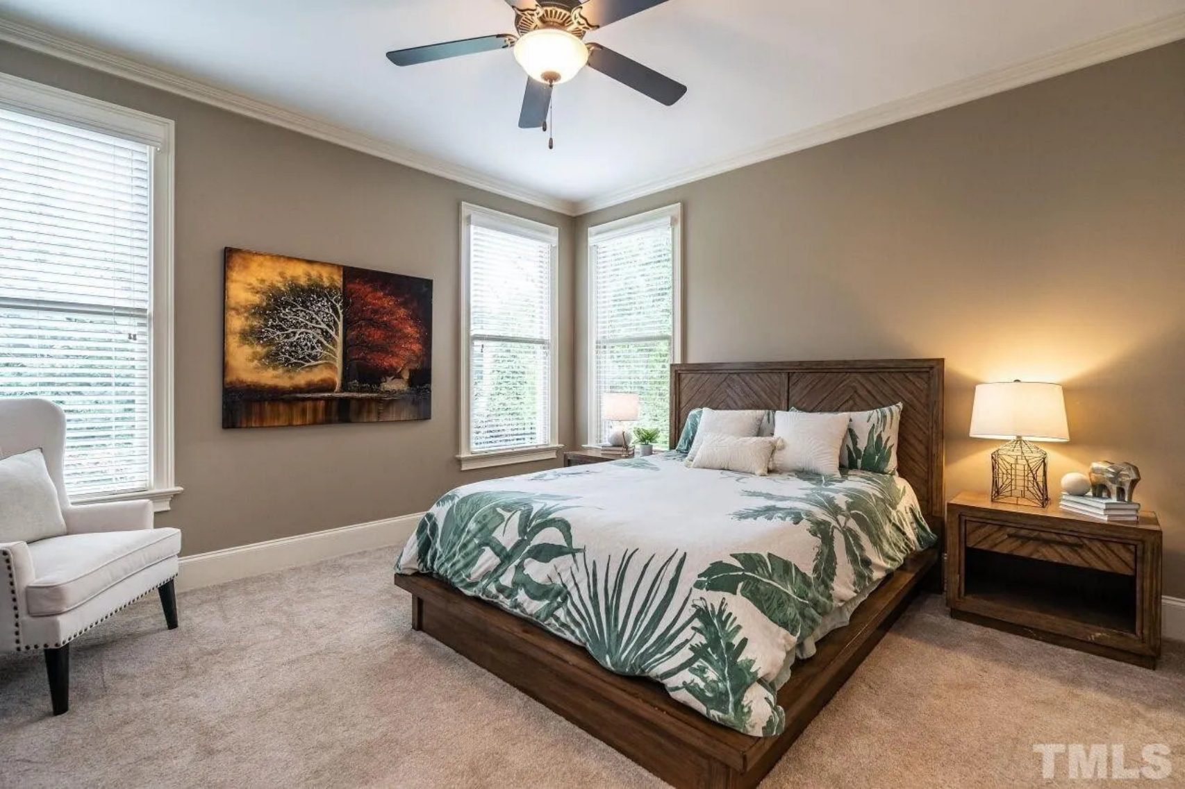 Custom house Blueprint with 4 Beds,4.5 Baths,Open Floor Plan Designs