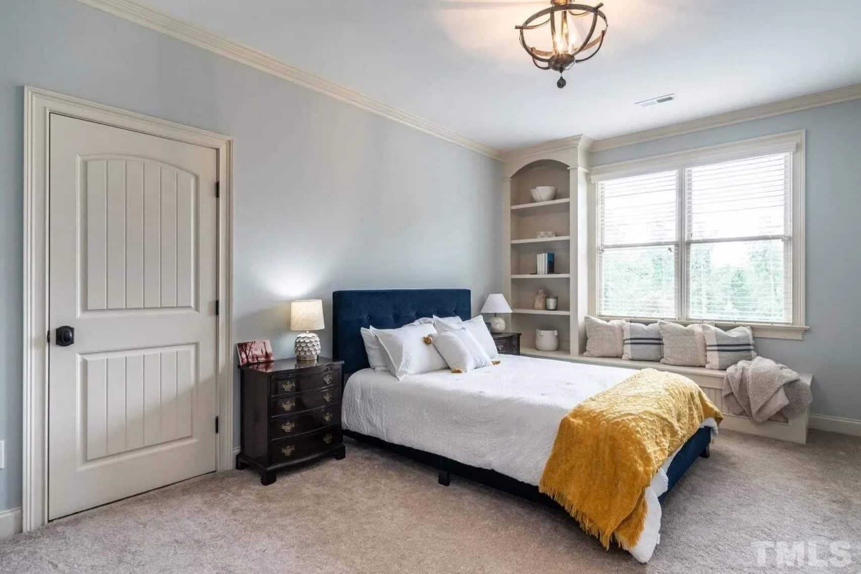 Custom house Blueprint with 4 Beds,4.5 Baths,Open Floor Plan Designs