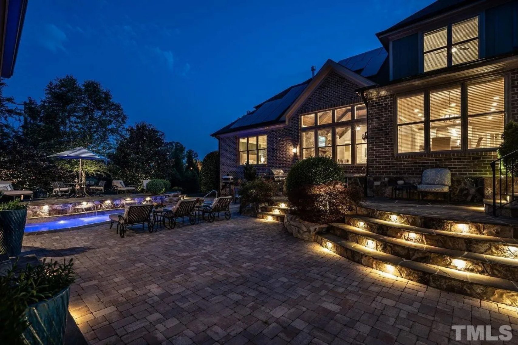 Custom house Blueprint with 4 Beds,4.5 Baths,Open Floor Plan Designs
