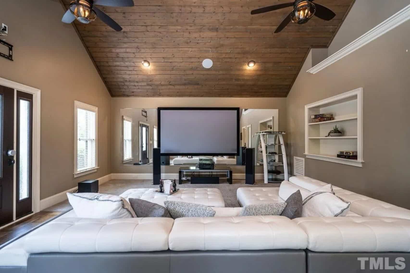 Custom house Blueprint with 4 Beds,4.5 Baths,Open Floor Plan Designs