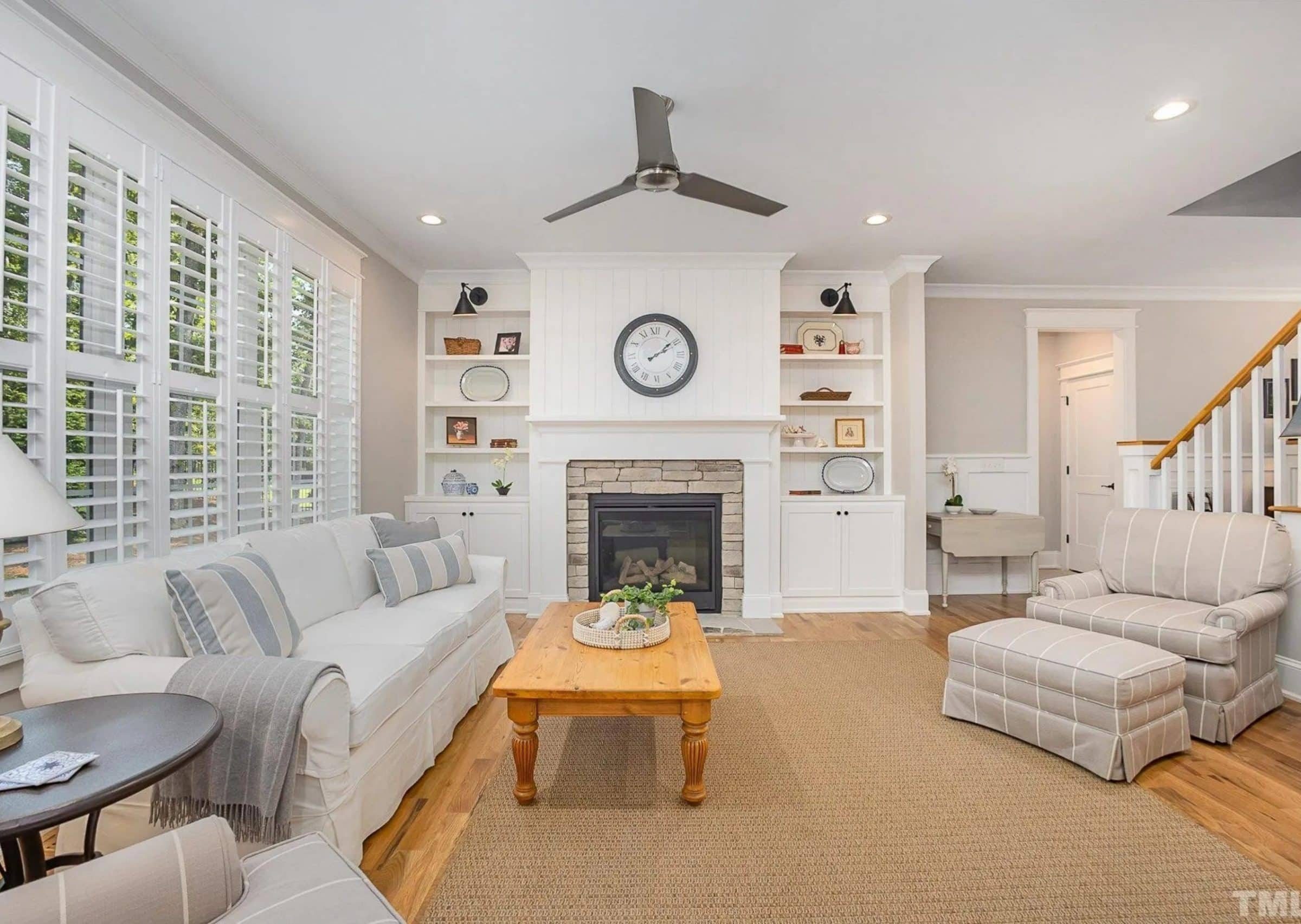 Custom Transitional house Plan with 4 Bedrooms and Elegant Features
