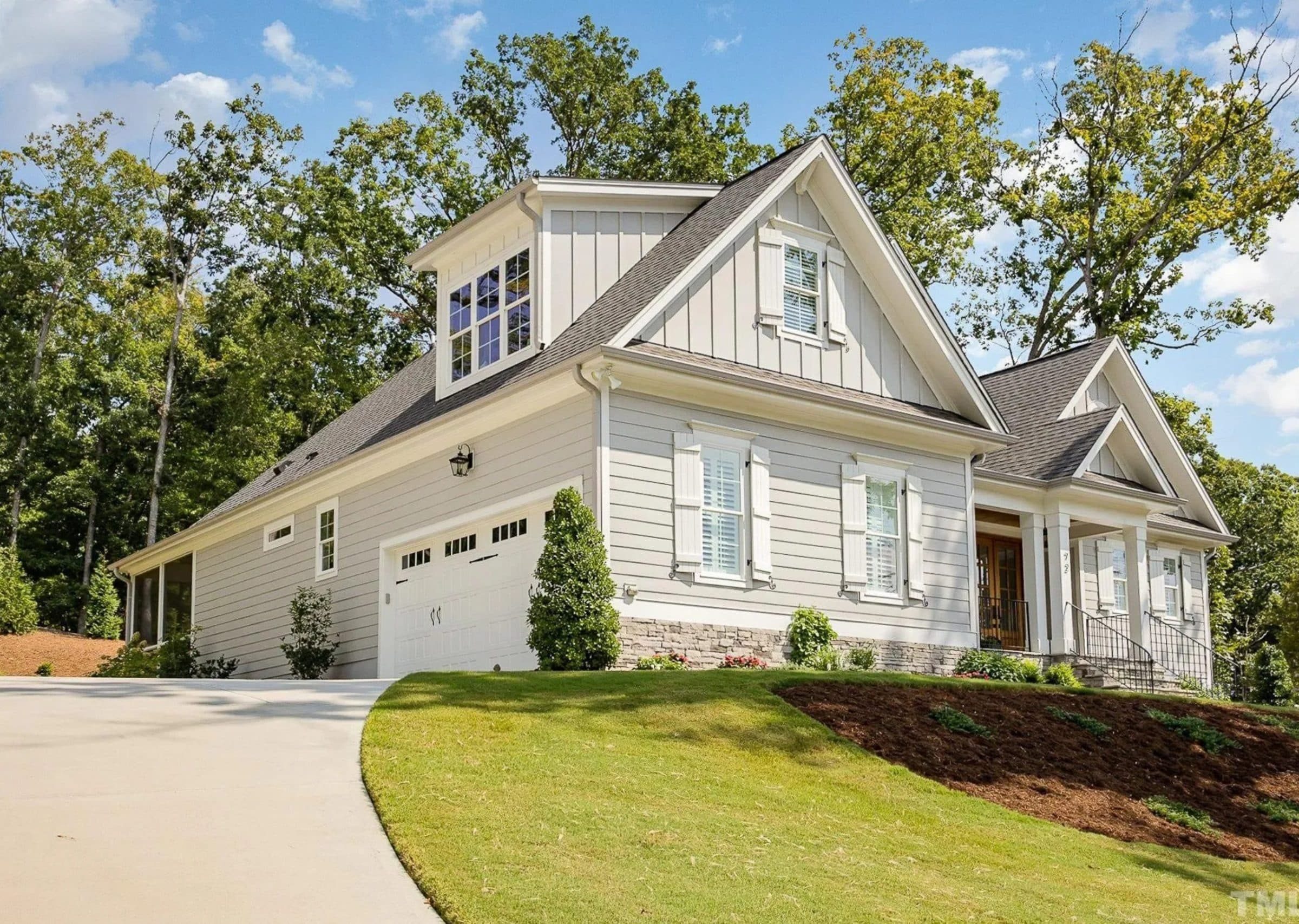 Custom Transitional house Plan with 4 Bedrooms and Elegant Features