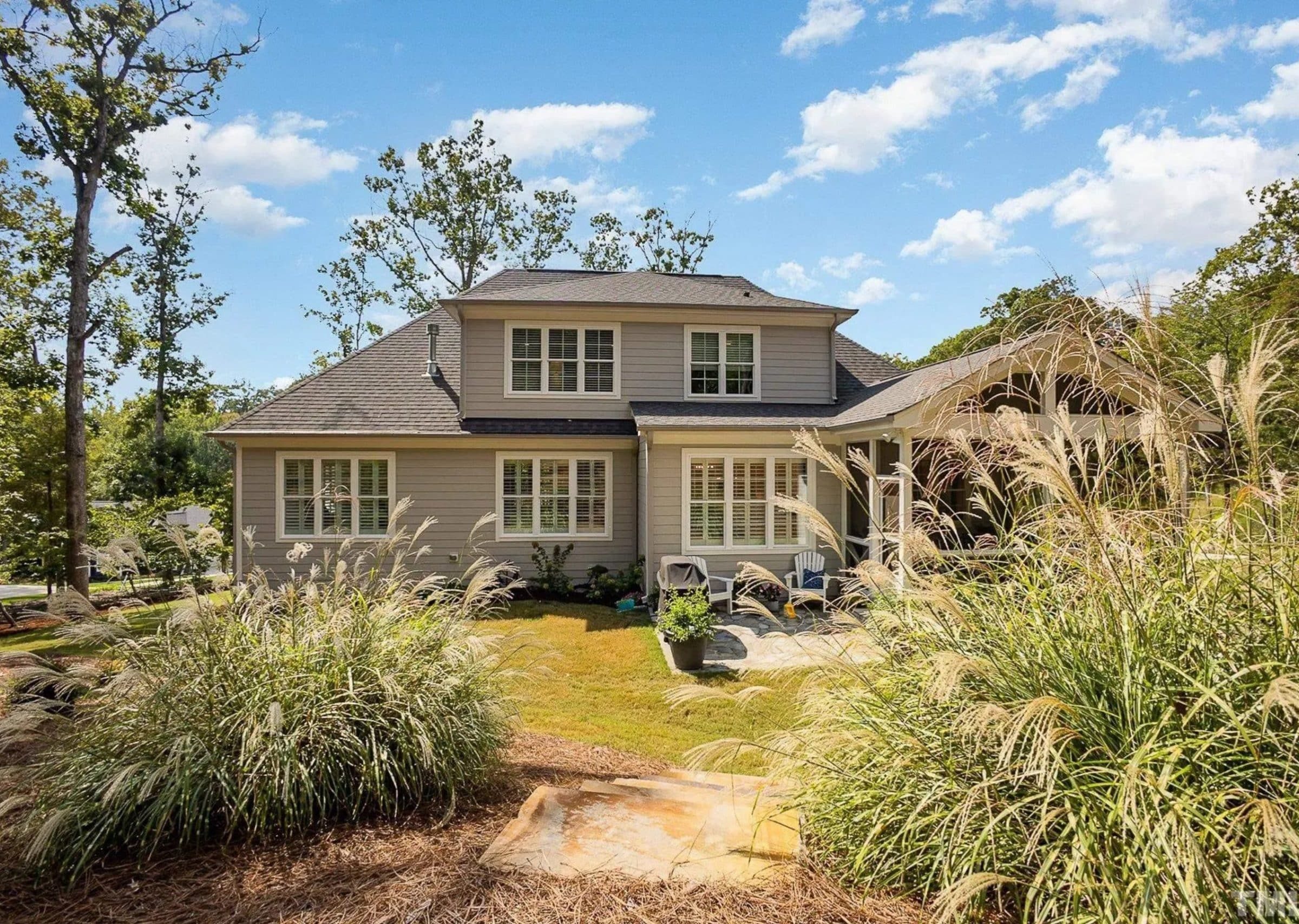 Custom Transitional house Plan with 4 Bedrooms and Elegant Features