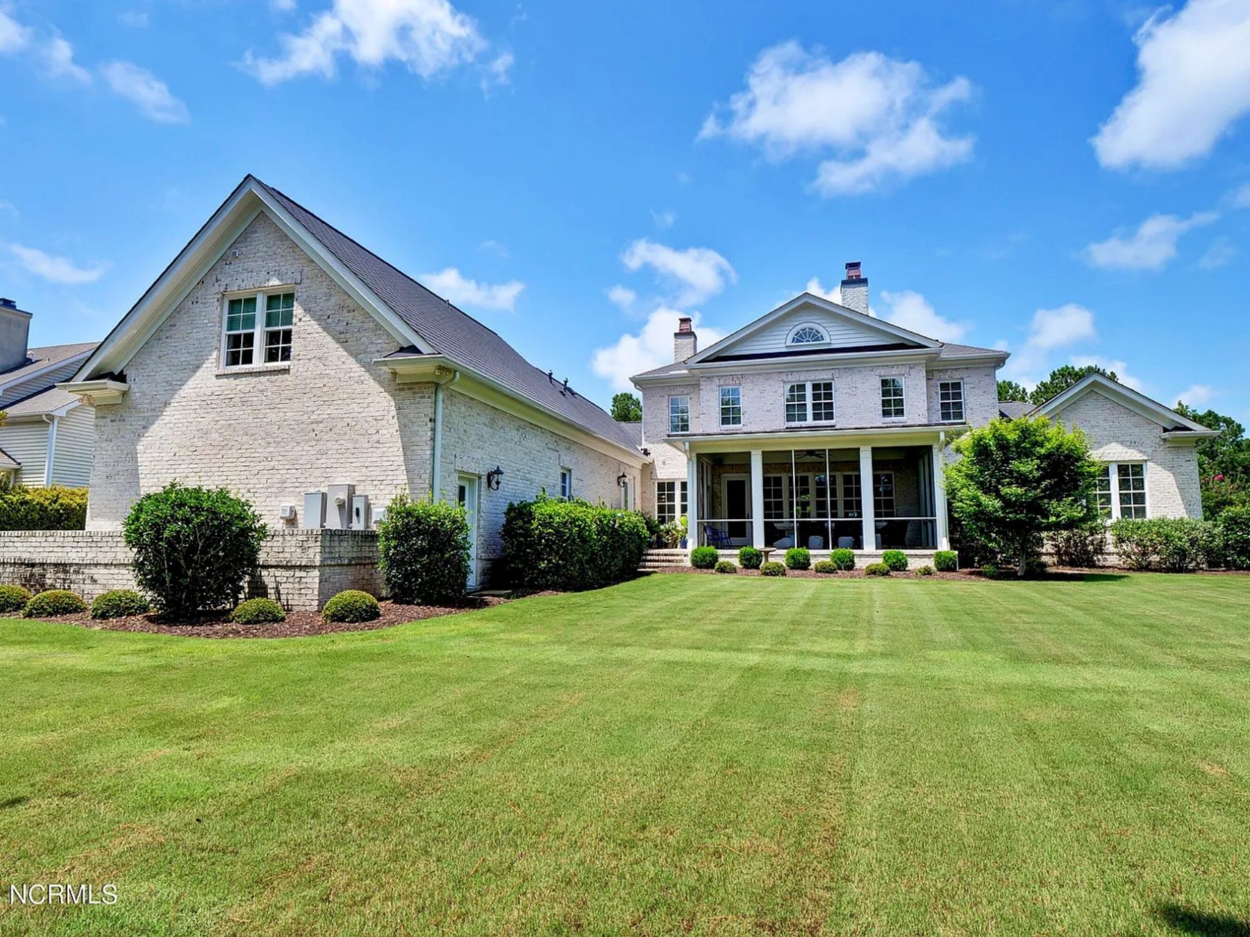 Elegant 5-Bedroom house Floor Plan with 2 Stories and Garage