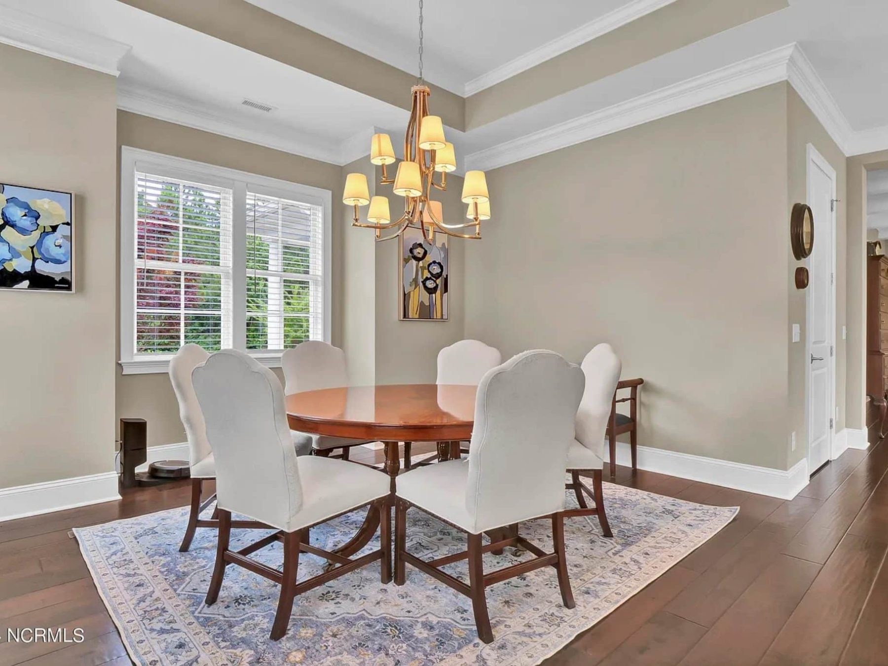 Elegant 5-Bedroom house Floor Plan with 2 Stories and Garage