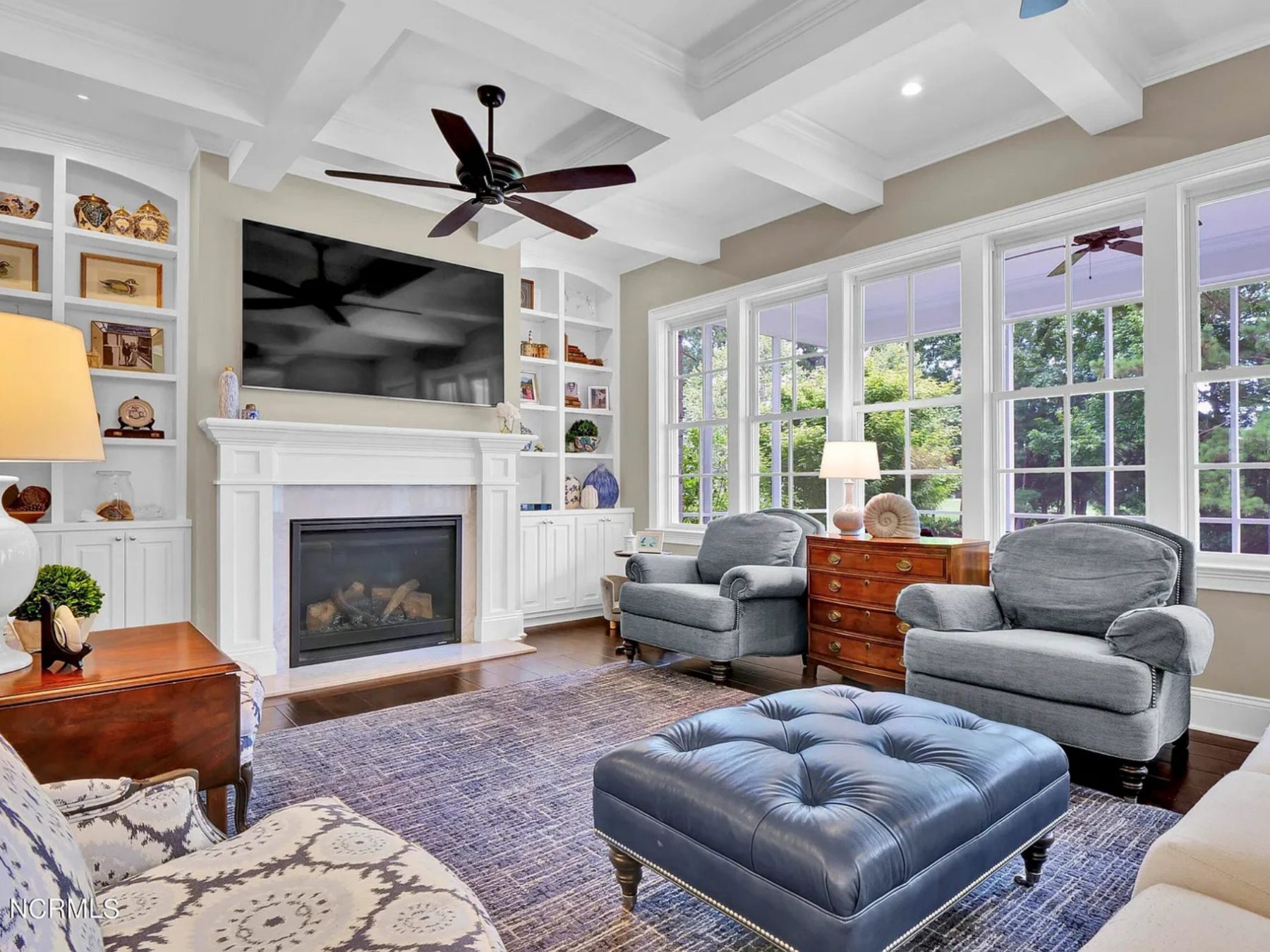 Elegant 5-Bedroom house Floor Plan with 2 Stories and Garage