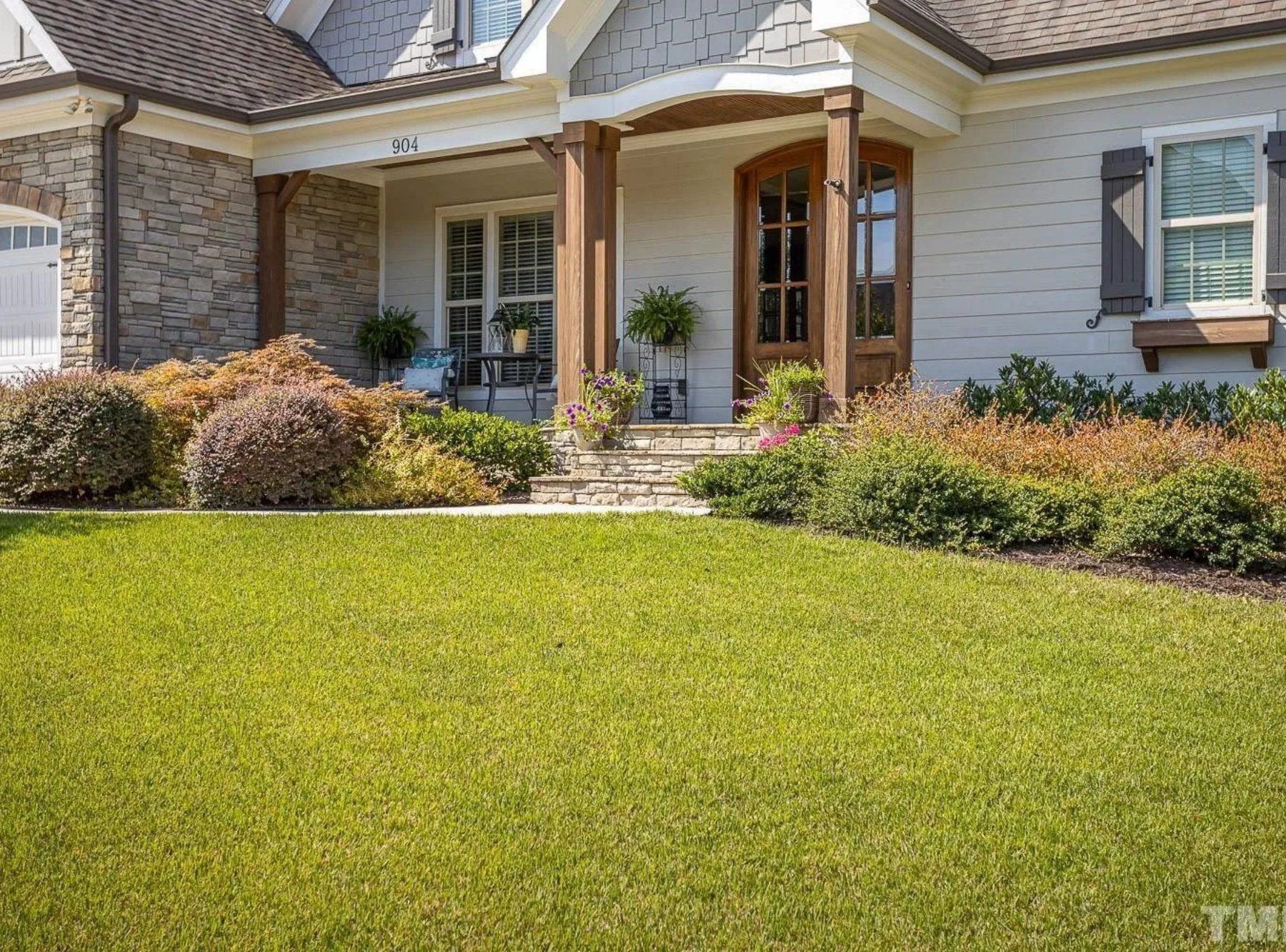 Elegant Craftsman house Plan with Detailed Blueprints & CAD Designs