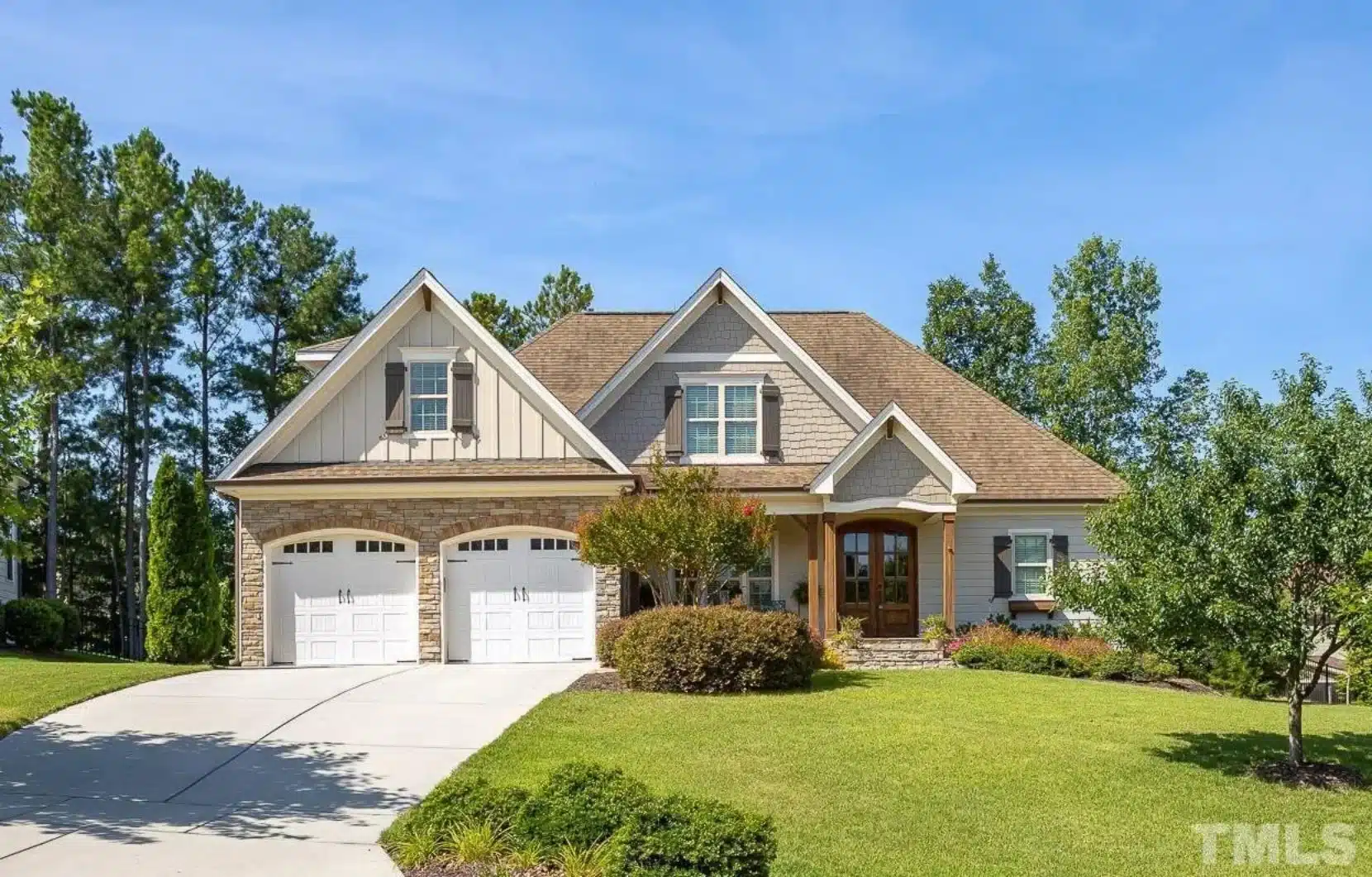 Elegant Craftsman house Plan with Detailed Blueprints & CAD Designs