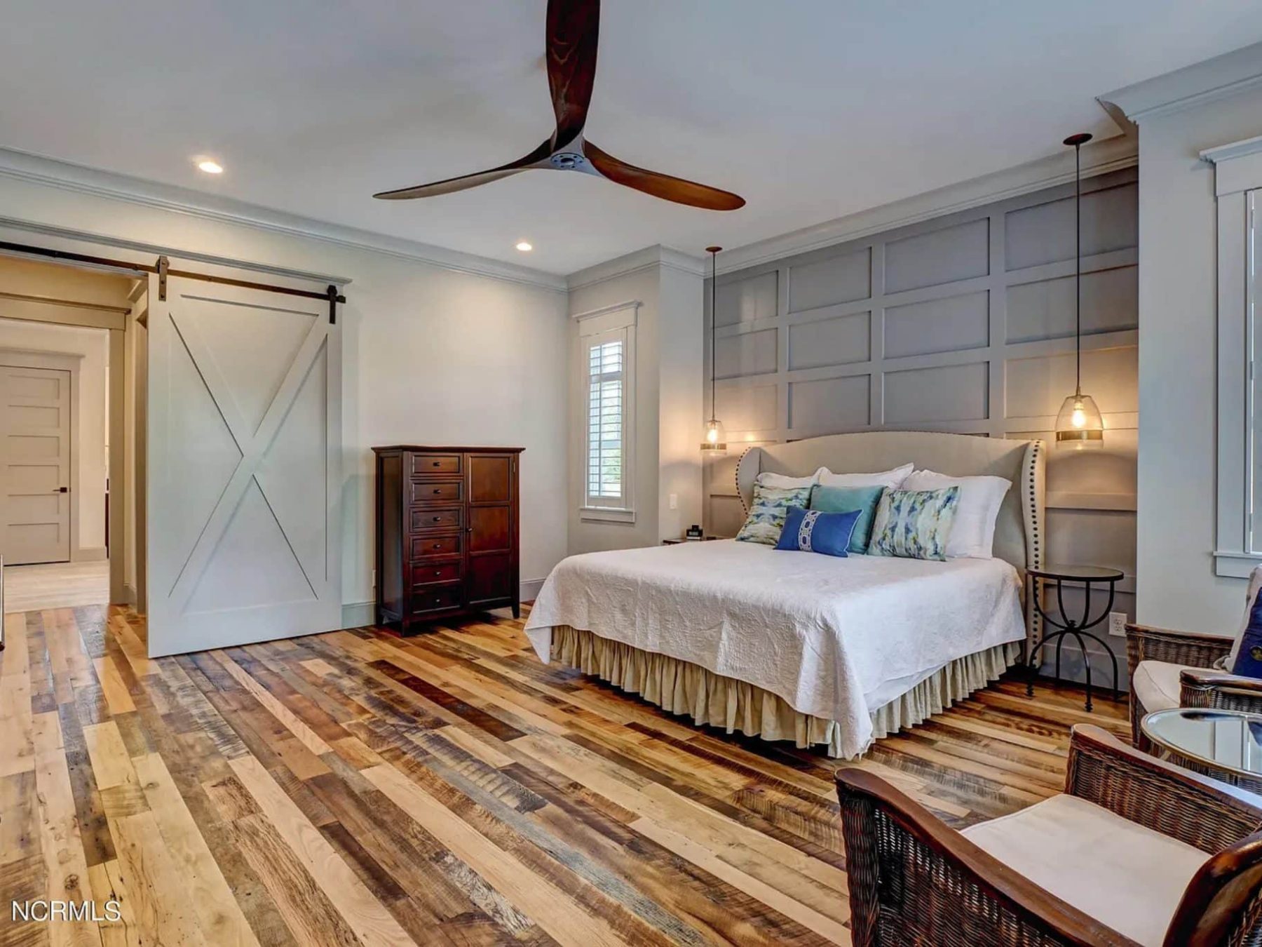 Elegant house Plan with Detailed Architecture and Floor Designs