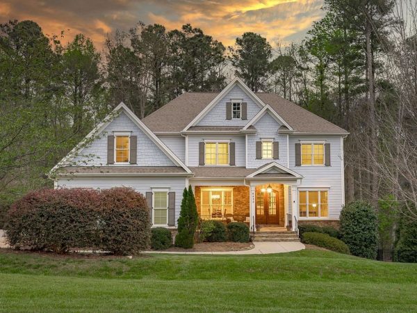 Elegant house Plan with Detailed Blueprints and 2-Story Design