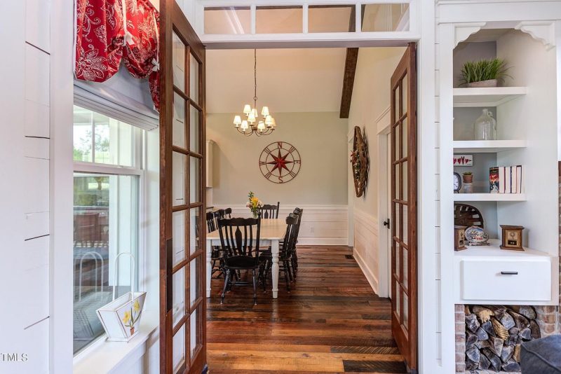 Elegant Traditional Farmhouse Floor Plan and Designs
