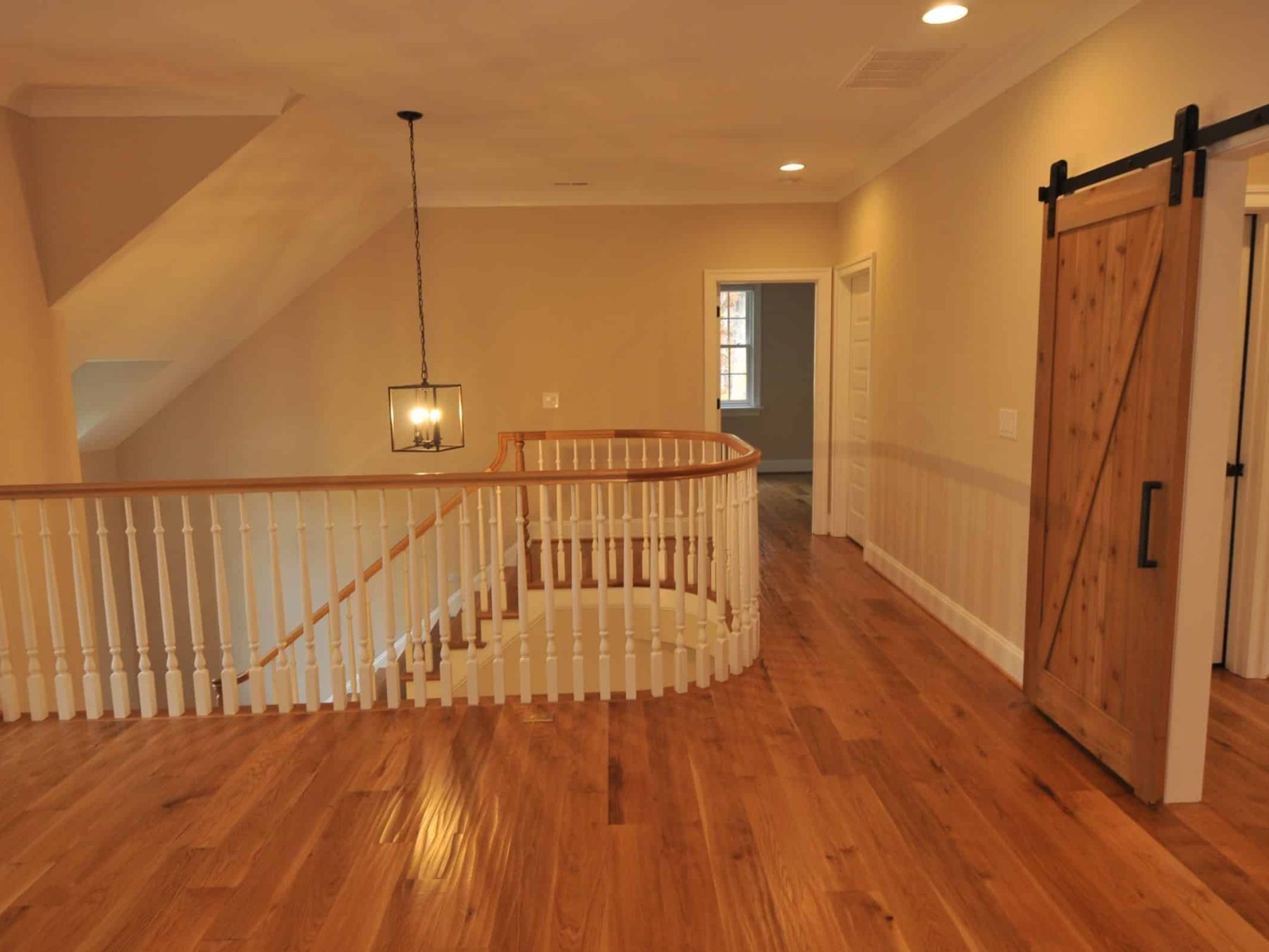 Elegant Traditional house Design with Detailed Floor Plan