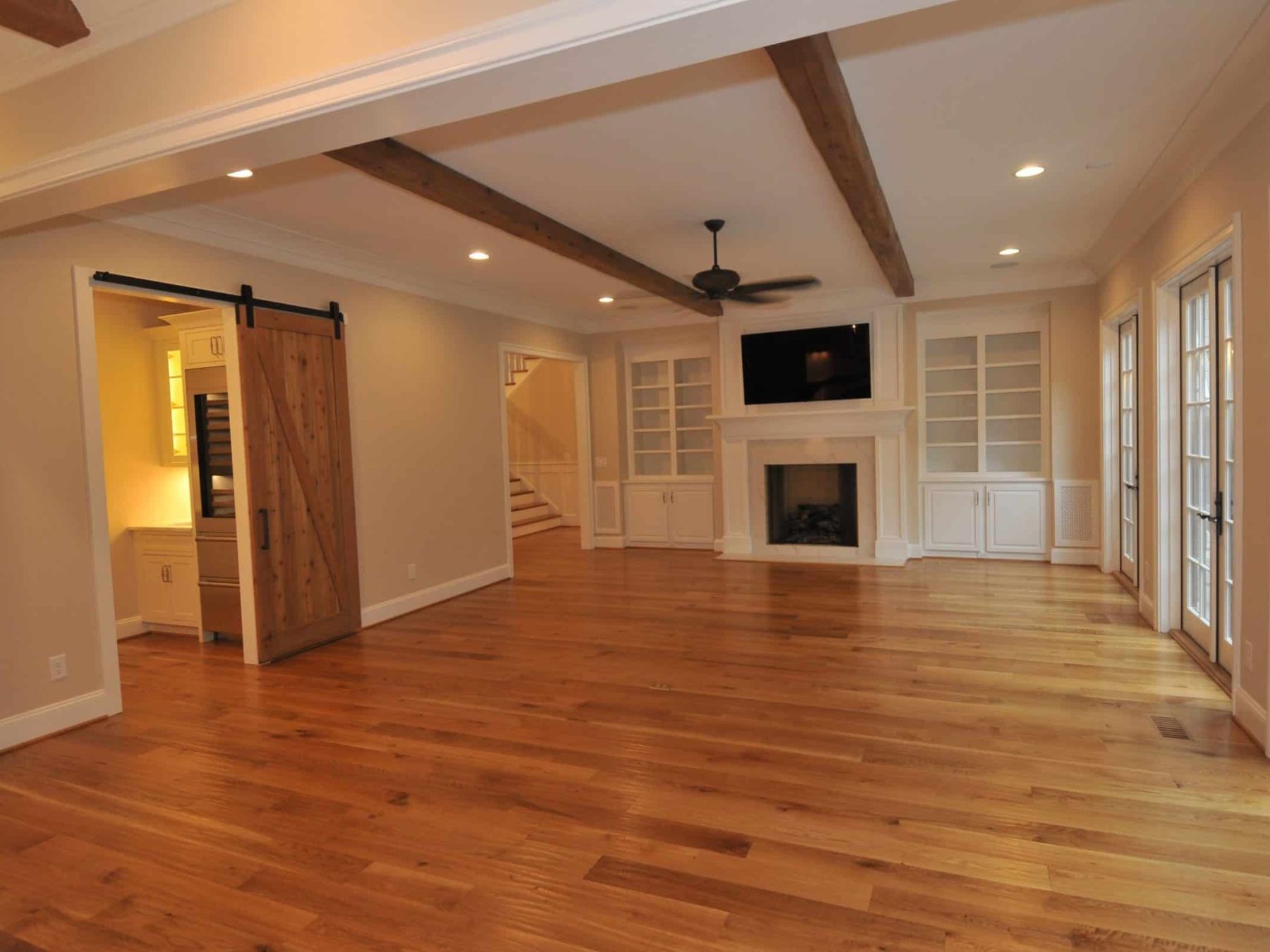 Elegant Traditional house Design with Detailed Floor Plan